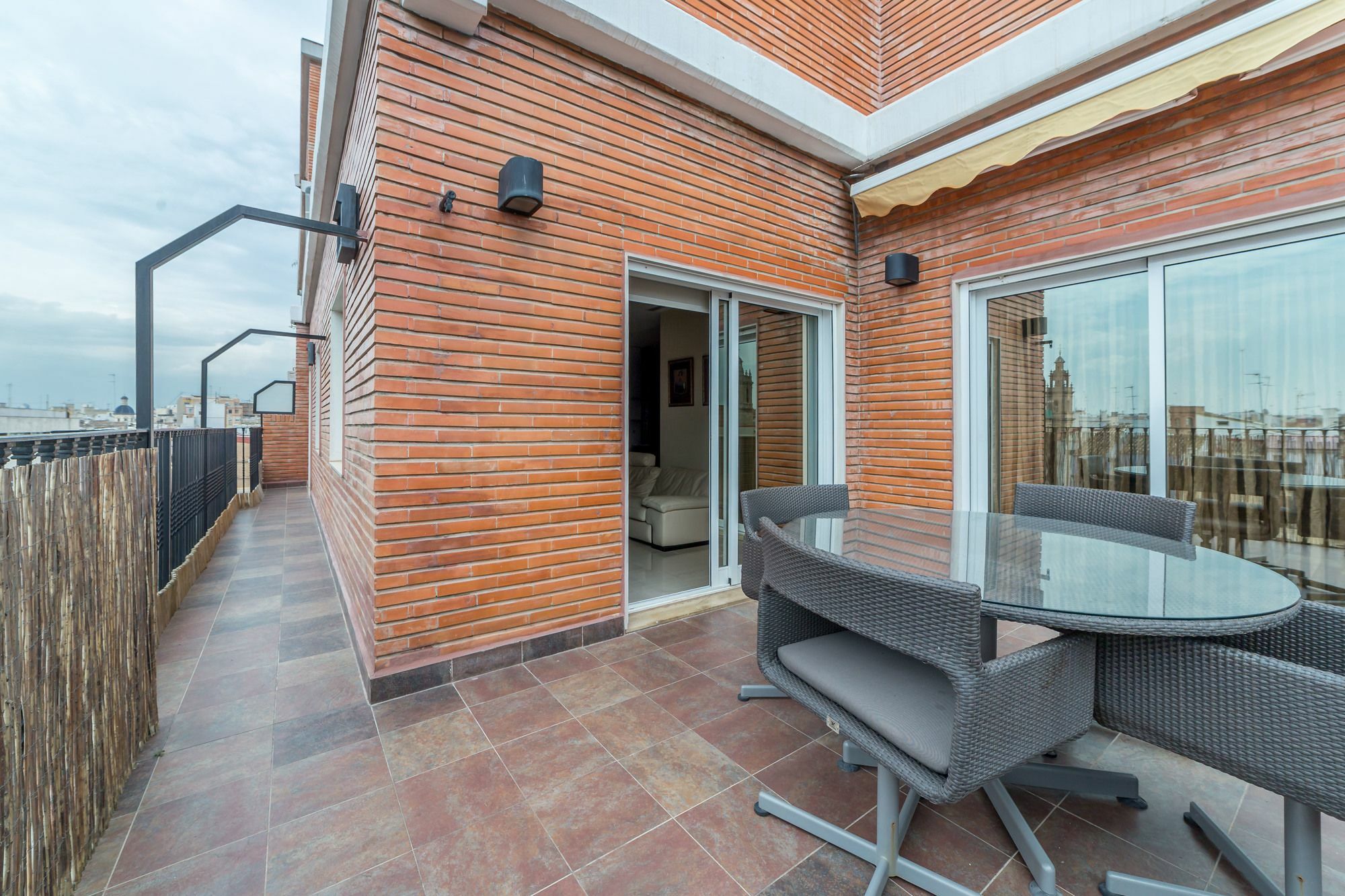Travel Habitat Atico Ciutat Vella. Leilighet Valencia Eksteriør bilde